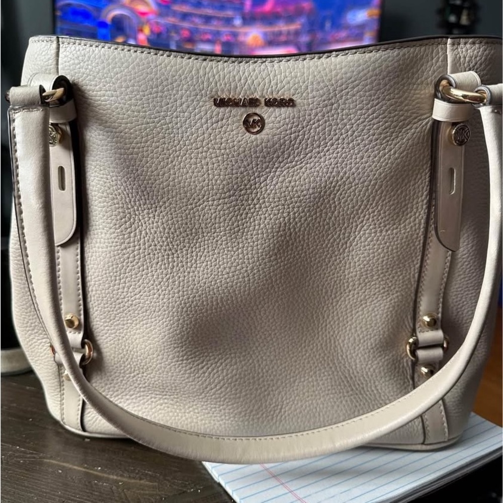 MK purse